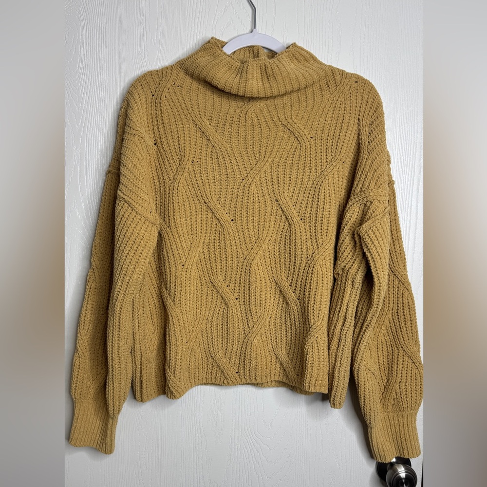 •sweater•